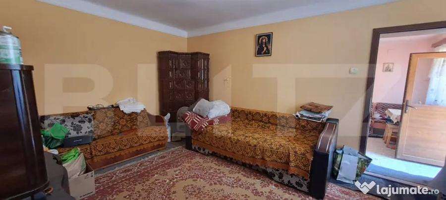 Casă cu 6 camere cu Teren 5500 Mp în Gura Văii