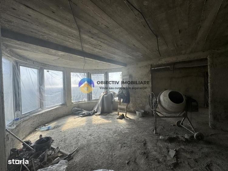 Casă cu 4 camere cu Teren 953 Mp în Gura Văii
