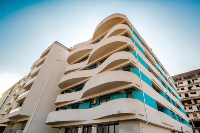 Apartament cu 2 camere semidecomandat, mobilat în Nord