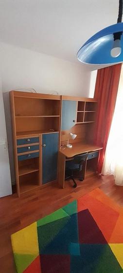 Apartament cu 3 camere decomandat, mobilat în Soarelui