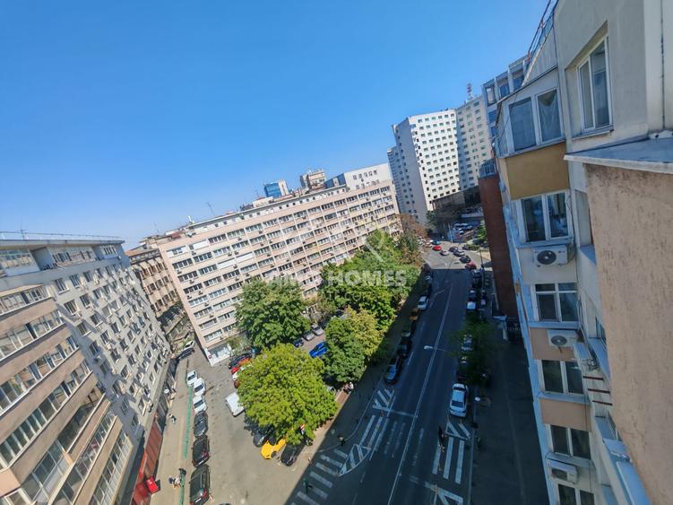 Apartament cu 2 camere decomandat în Sala Palatului