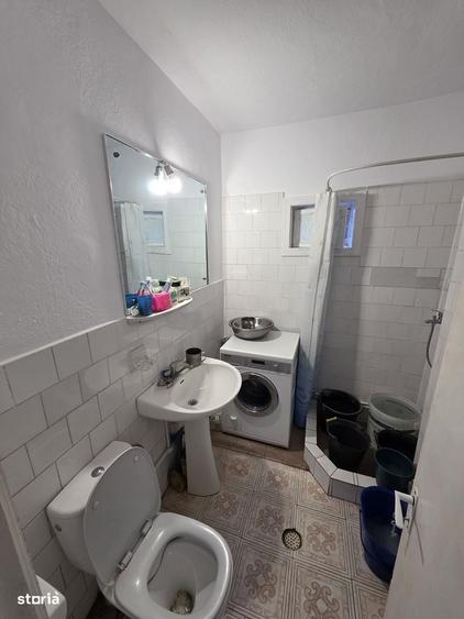 Casă cu 4 camere în Deleni