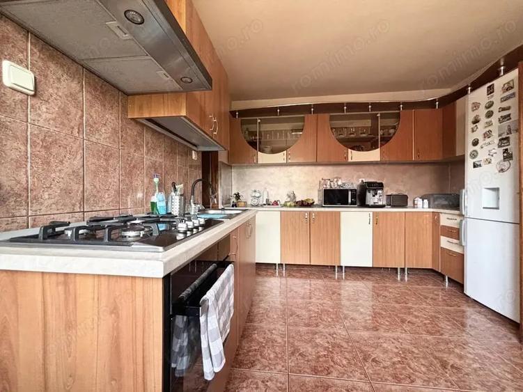 Casă cu Teren 468 Mp în Nord