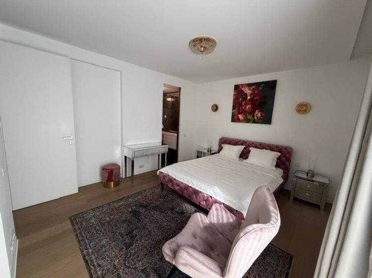 Apartament cu 4 camere decomandat, mobilat în Aviatorilor