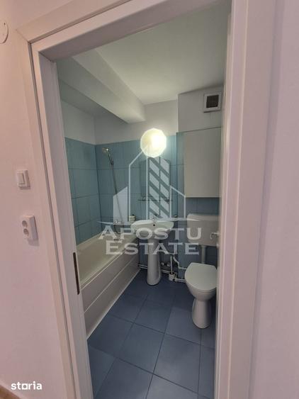 Apartament cu 3 camere semidecomandat în Iosefin