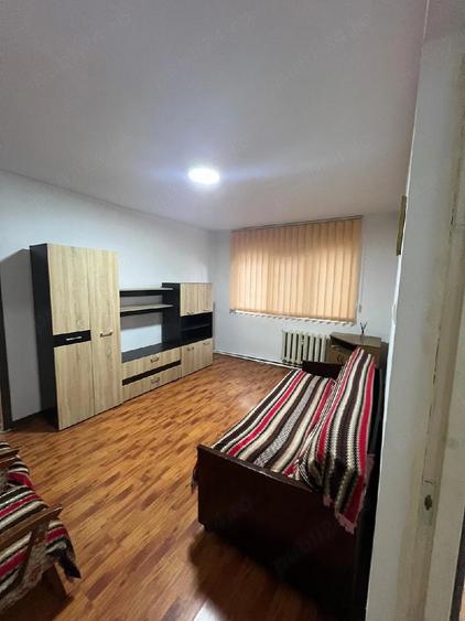 Apartament cu 2 camere semidecomandat în Salca
