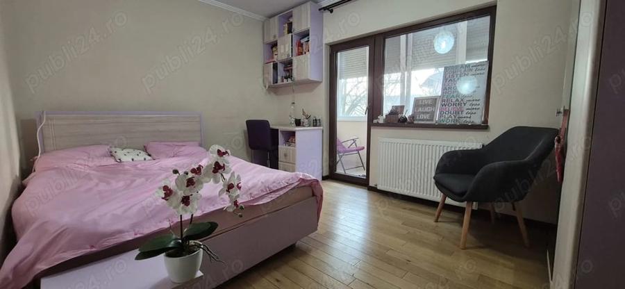 Apartament cu 4 camere decomandat în Bucovina