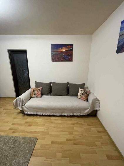 Apartament cu 2 camere decomandat în Vest