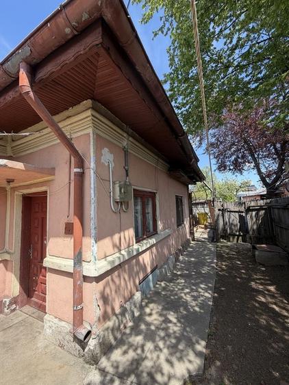 Casă cu 3 camere în Central