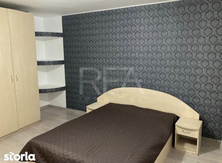 Apartament cu 3 camere semidecomandat, mobilat în 13 Septembrie