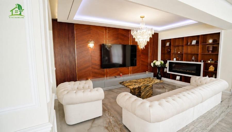 Apartament cu 5 camere decomandat, mobilat în Central