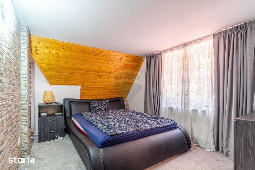 Casă cu 6 camere cu Teren 500 Mp în Central