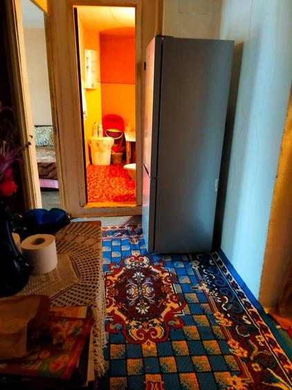 Apartament cu 3 camere decomandat în Exterior Vest