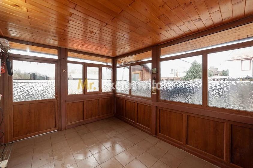 Casă cu 5 camere cu Teren 279 Mp în Est