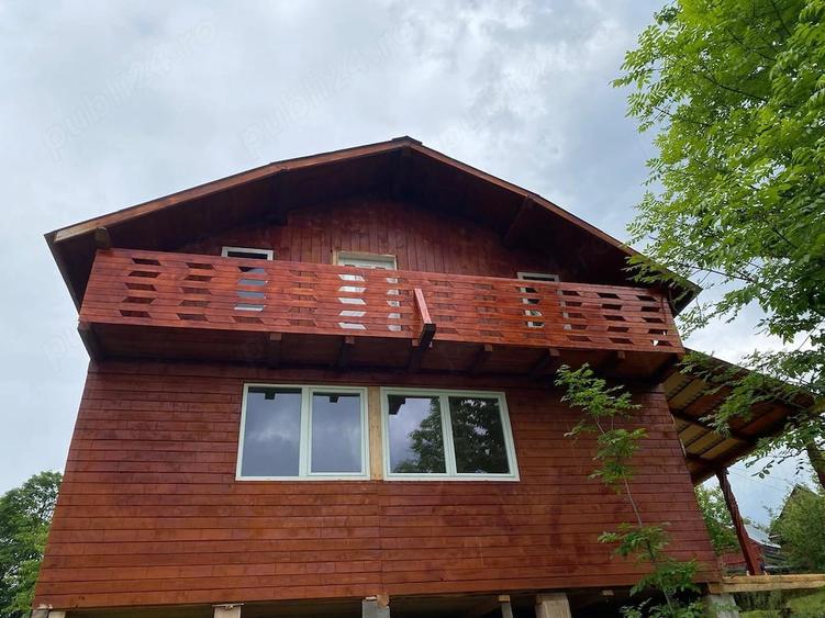 Casă cu Teren 2800 Mp în Scărișoara