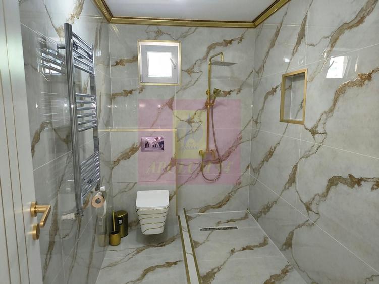 Casă individuală cu 7 camere cu Canalizare în Mihai Bravu