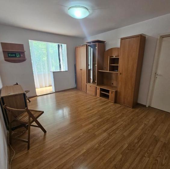 Inchiriere apartament 2 camere ,etajul 1 , zona Garii - 10