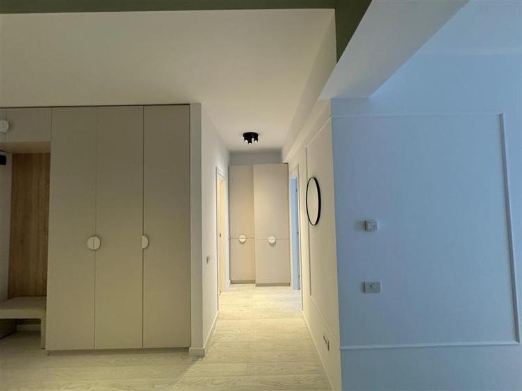 Apartament cu 2 camere semidecomandat, mobilat în Fundeni