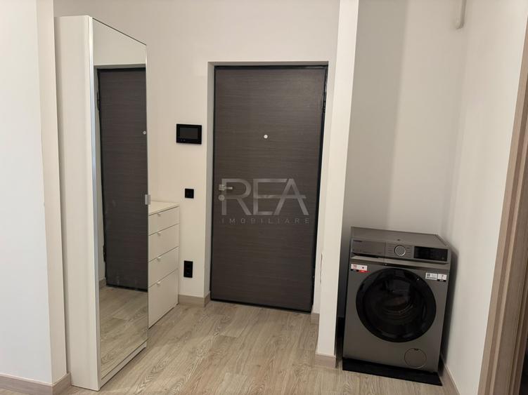 Apartament cu 3 camere decomandat, mobilat în Vitan