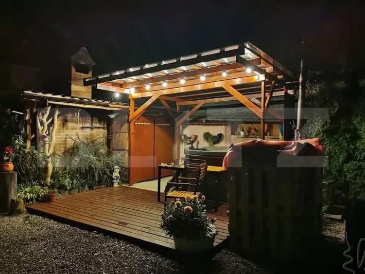 Casă individuală cu 18 camere cu Canalizare în Cernatu