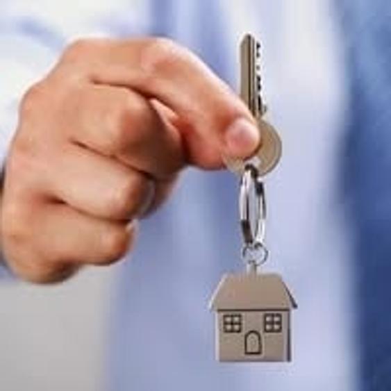 Apartament cu 3 camere decomandat, mobilat în Exercițiu