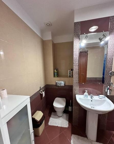 Apartament cu 3 camere semidecomandat, mobilat în Herăstrău