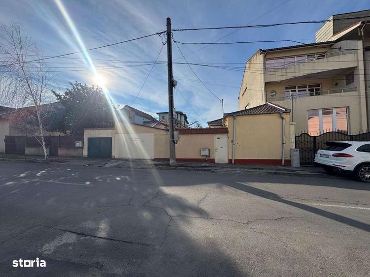Casă cu 4 camere cu Teren 327 Mp în Stadion