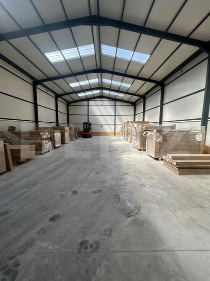Spațiu comercial, de 300 mp, în Crevedia