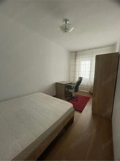 Apartament cu 3 camere decomandat în 1 Mai