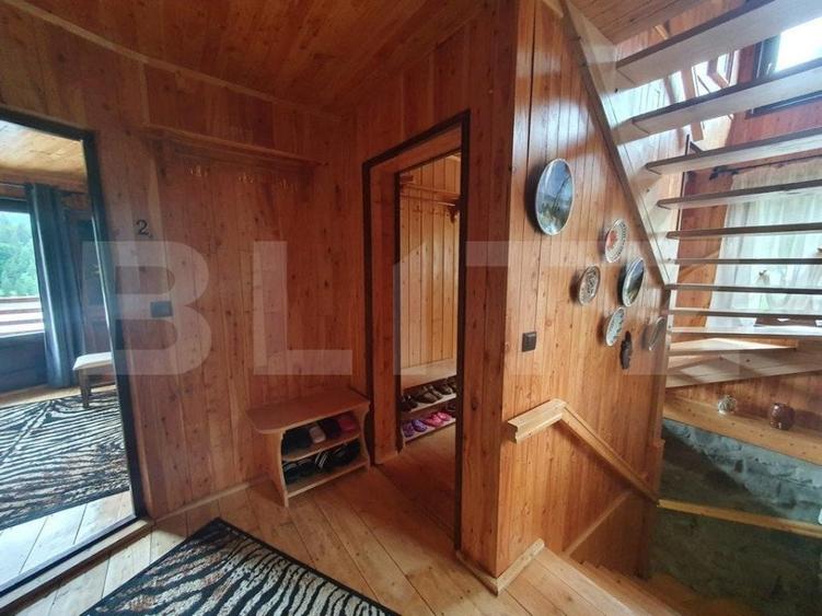 Casă individuală cu 5 camere cu Teren 1400 Mp în Nord