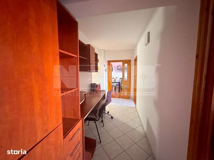 Apartament cu 3 camere în George Enescu