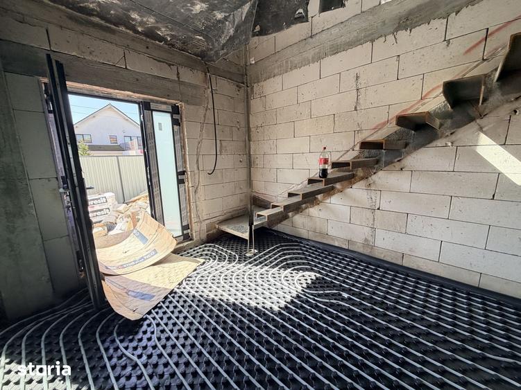 Casă cu 4 camere cu Teren 300 Mp în Cumpăna