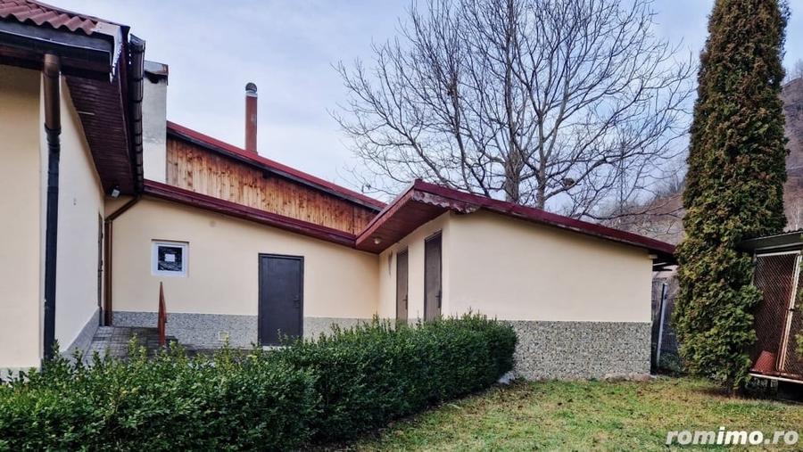 Casă cu 2 camere în Uric