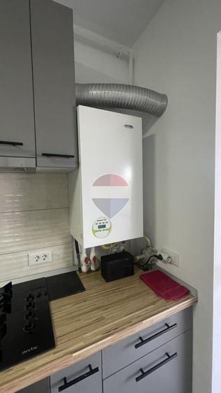 Apartament cu 2 camere decomandat, mobilat în Titan