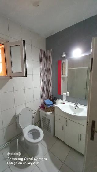 Casă cu 3 camere cu Teren 335 Mp în Central