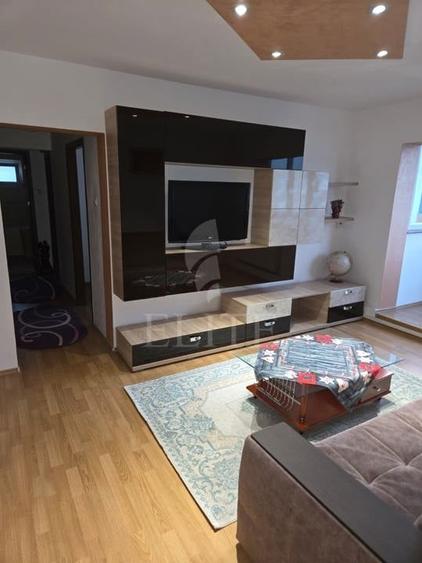 Apartament cu 3 camere semidecomandat în Mănăștur