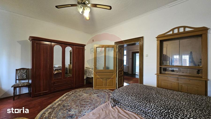 Casa cu 2 corpuri in Sanpetru | Singur in curte | 1025 mp teren - 17