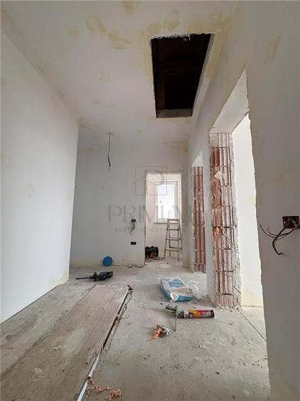 Duplex cu 4 camere cu Canalizare în Moșnița Nouă