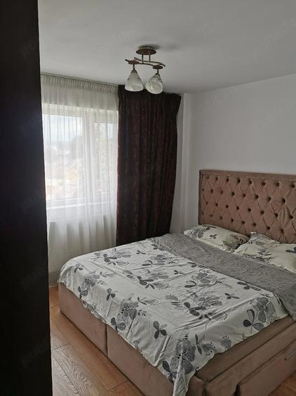 Apartament cu 3 camere decomandat în Exterior Vest