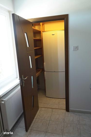 Apartament cu 2 camere decomandat în 22 Decembrie 1989