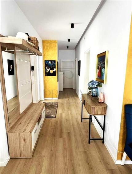Duplex cu 4 camere cu Canalizare în Dumbrăvița