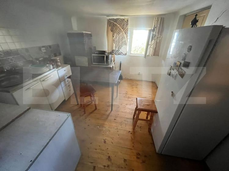 Casă individuală cu 3 camere cu Teren 4500 Mp în Bolovani