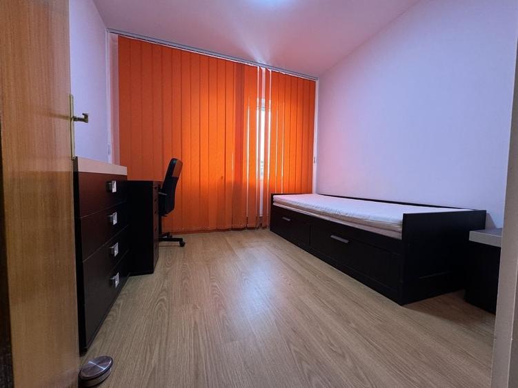 Apartament cu 4 camere decomandat în Militari