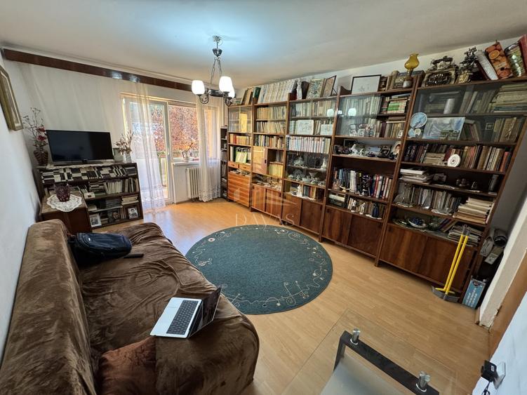 Apartament cu 3 camere decomandat, mobilat în Mănăștur