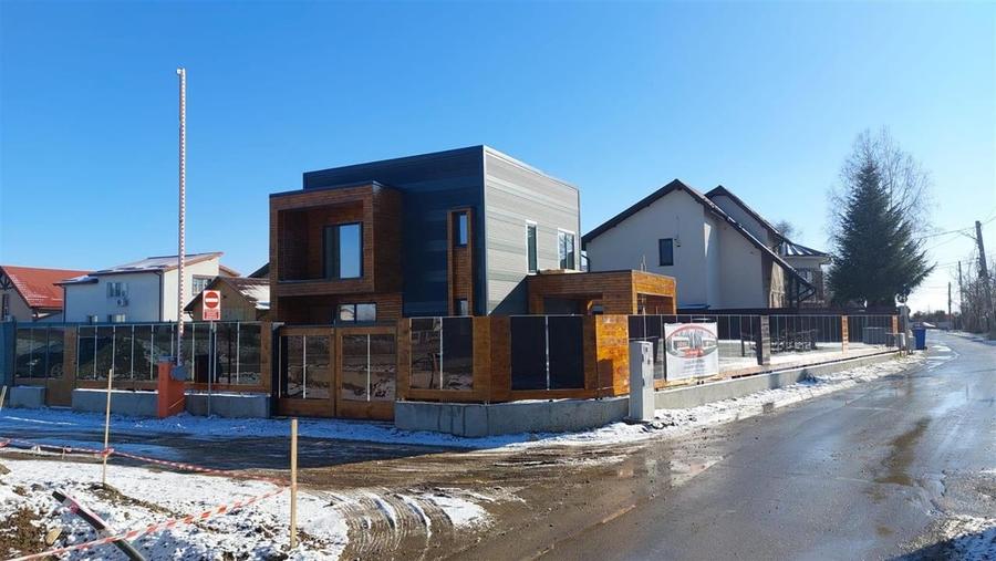 Casă individuală cu 4 camere cu Teren 425 Mp în Dragomirești-Vale