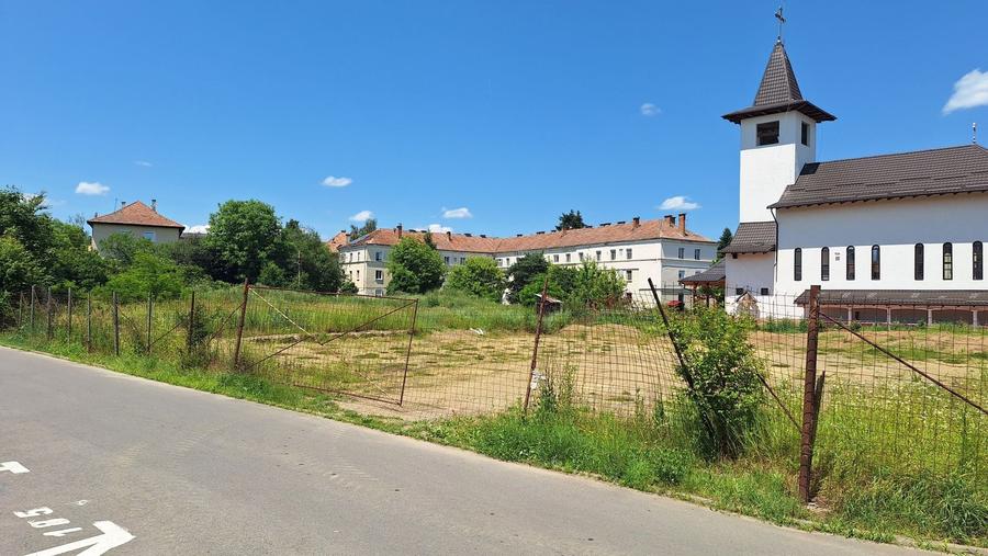 Teren Construcții intravilan de 3400 mp, în Sud