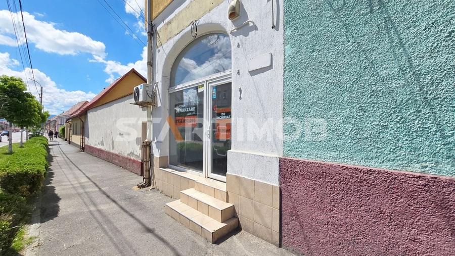 Spațiu comercial, de 24 mp, în Central