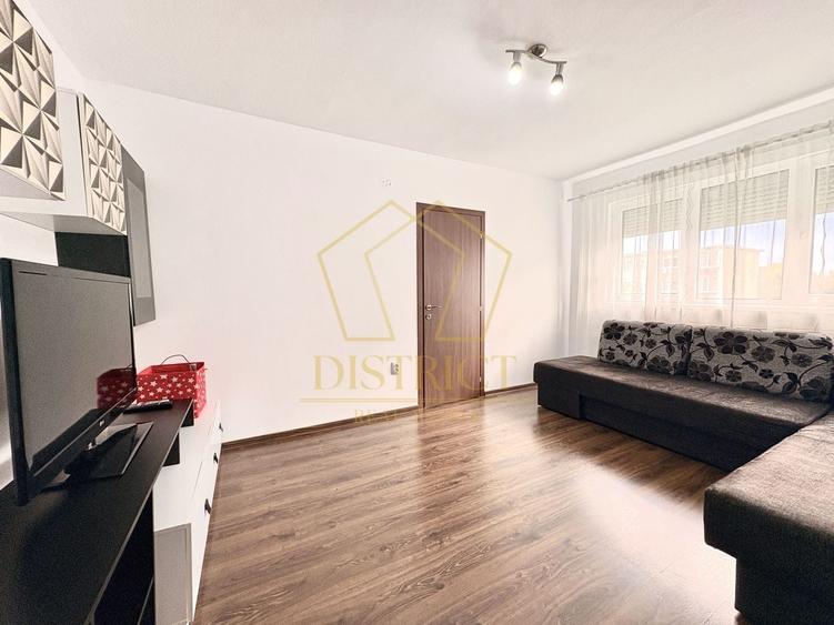 Apartament cu 2 camere semidecomandat, mobilat în Dacia