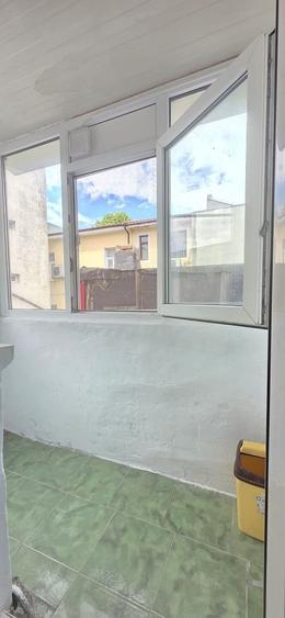 OCAZIE ! CENTRU PIATA UNIRII 2 CAMERE 2 BALCOANE ETAJ 1 BOXA 77.000 E - 17