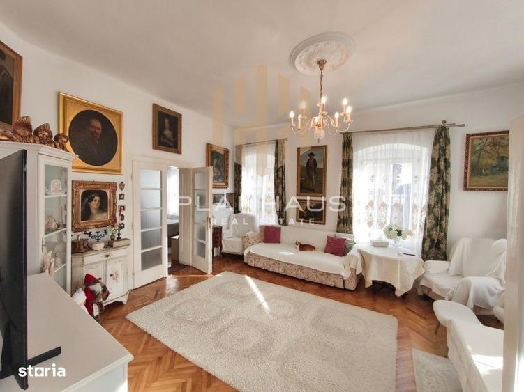 Casă cu 4 camere în Central